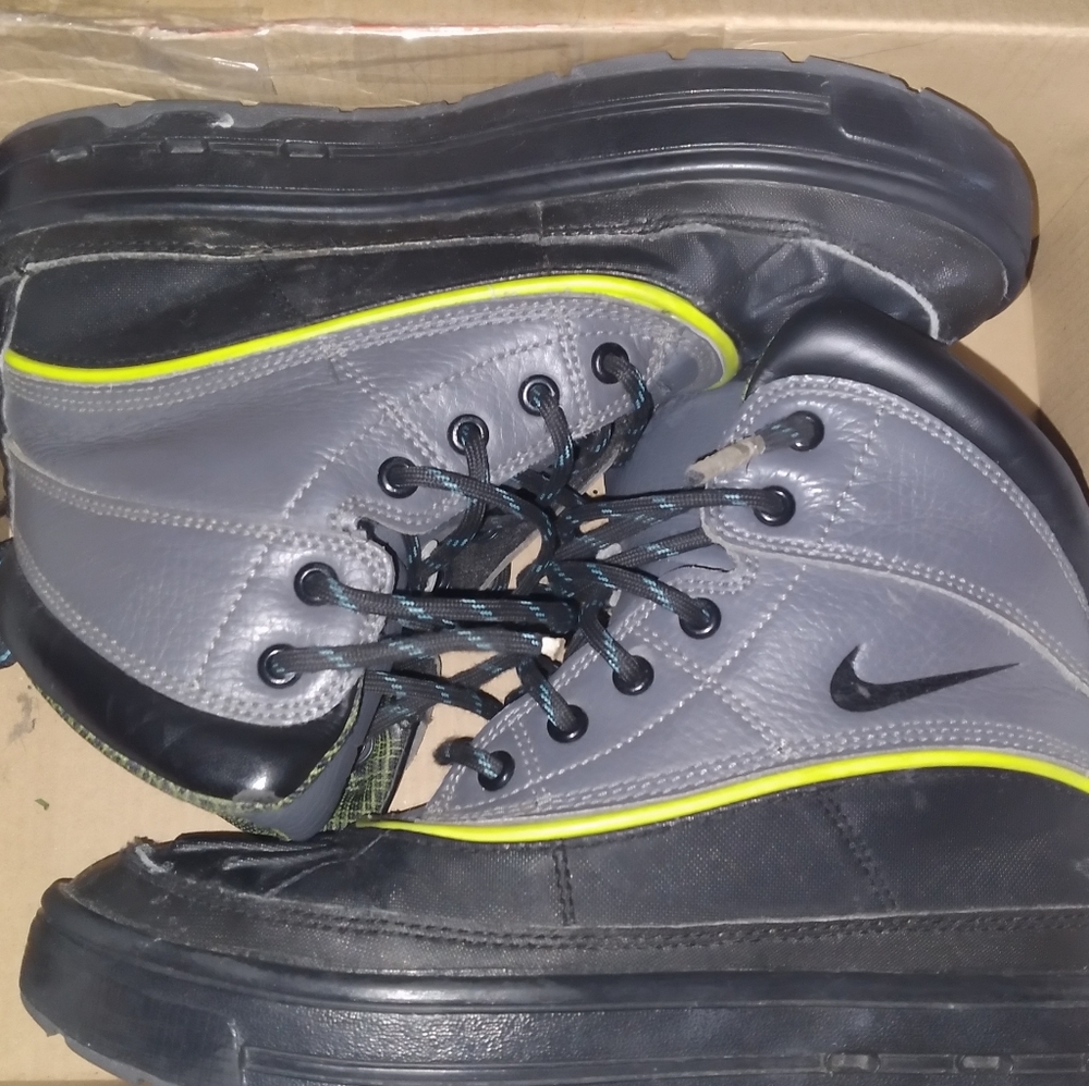 Nike ACG Kids Black and Gray Boots with Yellow Trim